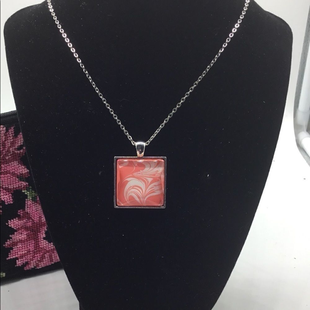 HAND PAINTED GLASS CABOCHON PENDANT NECKLACE - Picture 4 of 6